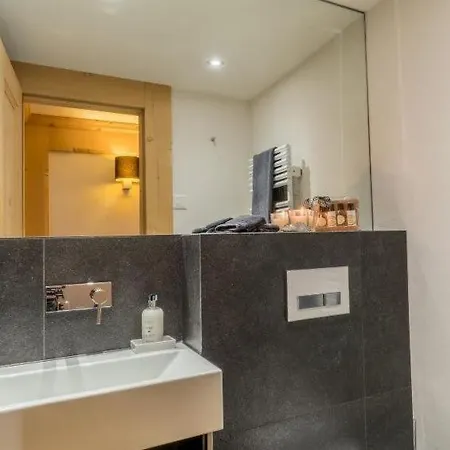 Sleeps 6 Wifi Gstaad